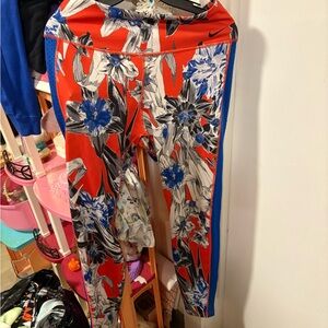 Nike Floral Leggings - Red, Blue, Black